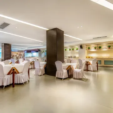Zhanghe Hotel(Taiyuan Liuxiang Bell Tower Street Store) Отели рядом с достопримечательностью «Бассейн Черный Дракон»