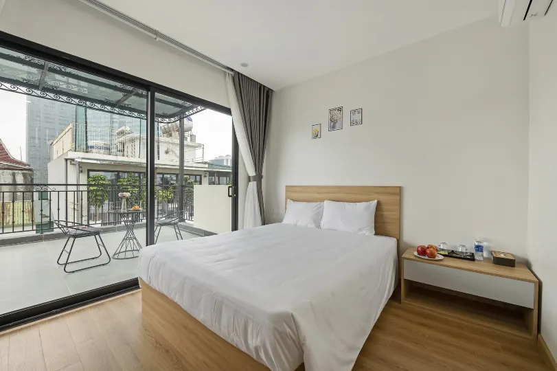 22Housing Luxury Apartment 4/81 Linh Lang