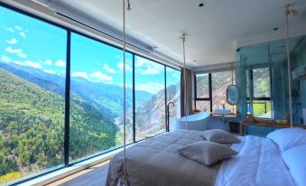Mountain Tour Homestay(Four Sisters Mountains)
