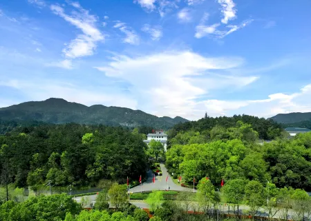 Shaoshan Hotel Отели в г. Шаошань