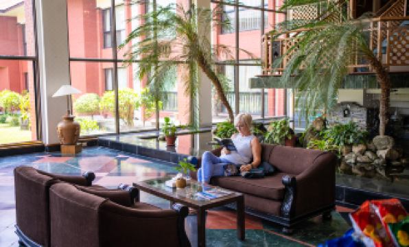 Hotel Pokhara Grande - Housity