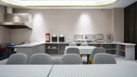 藍凰飯店 - 早餐