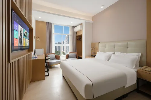 Qicheng Hotel (Shenzhen Gongming Heshuikou Metro Station Branch)