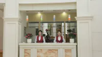 Xuexiang Lakeside Resort Hotel