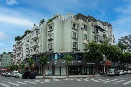 Rice Wine Homestay Отели в г. Чаннин