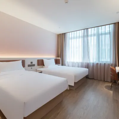 HanTing Hotel (Yantai Penglaige Scenic Area Haiyang Jidi Shijie) Hotels near Penglai Polar Ocean World
