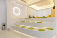 Qingyou Sharing Hotel (Monument to the people's Liberation Store