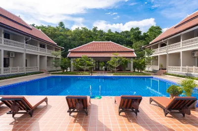 LAN XIANG BOUTIQUE HOTEL Hotel dekat The Bamboo Experience