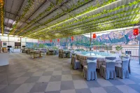 Access to the secluded courtyard