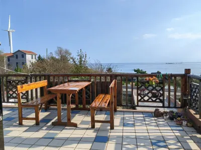 Rongcheng Veteran Bed and Breakfast