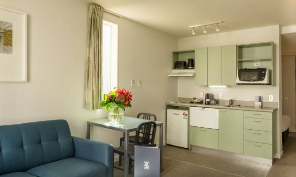 Astelia Apartment Hotel