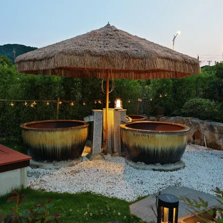 Zhujiajian Lanse Coast Homestay
