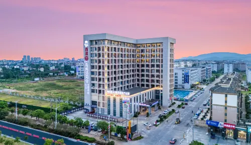 Xian Hotelle(Ji'an Taihe High-speed Railway Station Store) - parking