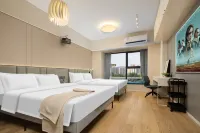 Extraordinary Cinema Hotel - Apartments