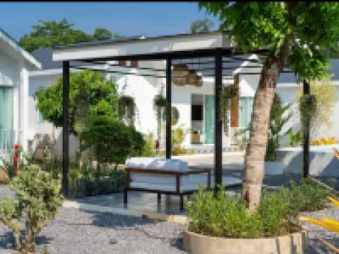 Tropical Oasis Aoyon Beach House Hotels near Puket Deep Seaport