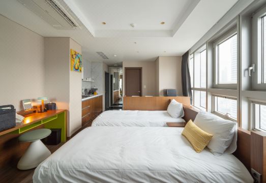 2. 어반스테이 해운..