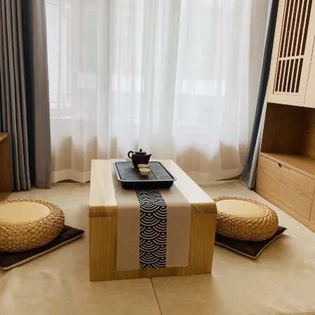 Fuxian Lake Jingsheting Homestay