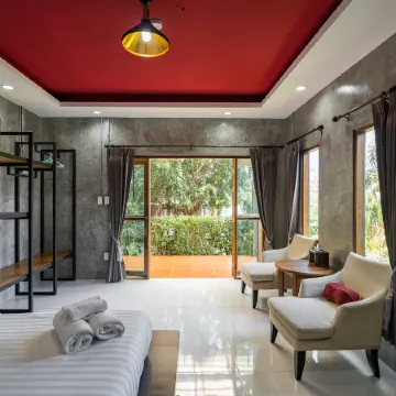 The Loft Panwa Resort Отели рядом с достопримечательностью «Залив Макхам»