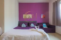 New Serdang Resort-Style 3 Bedrooms Family Suite #Babycot #15 Pax Hotels in Seri Kembangan