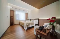 Jianshui Shaokang Zitao Chinese Inn (Zitao Street) Hotels in Jianshui
