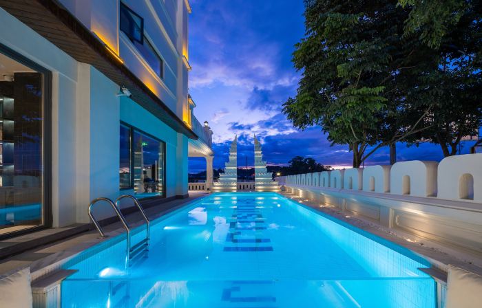 Xishuangbanna Menghai Seventeen Homestay Complex