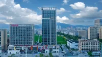 홈 인 플러스 호텔（원저우웨칭홍차오） 러칭시, 청화 공원 주변 호텔
