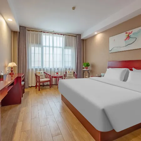 Panshi Hotel