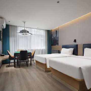 โรงแรมฉีเทียน (สถานีรถไฟซินฮว่า) โรงแรมใกล้พื้นที่สถานีรถไฟซินหัว