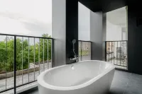 Blu Monkey Hub and Hotel Laguna, Bangtao Phuket