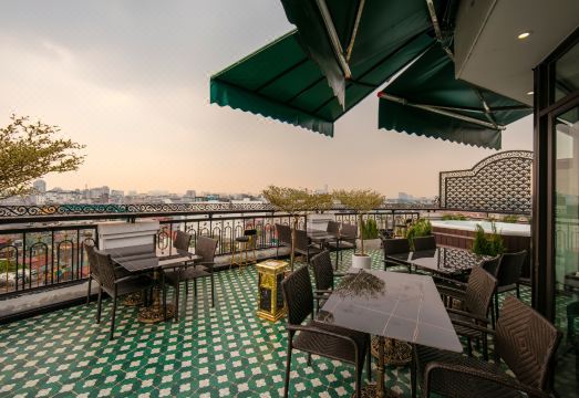 2. 하노이 플라자 ..