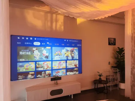 Xiaocao Homestay (Shiji Haoyuan) Отели в г. Синьи