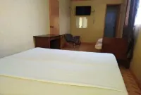 RedDoorz near SM Batangas City - 2-Star