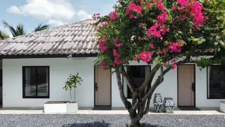 Wolin Patong Greeen Resort Отели рядом с достопримечательностью «Tha Rua Shrine»