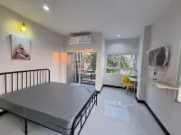 Baan Krissana Sai Noi Apartment فنادق في Sai Noi