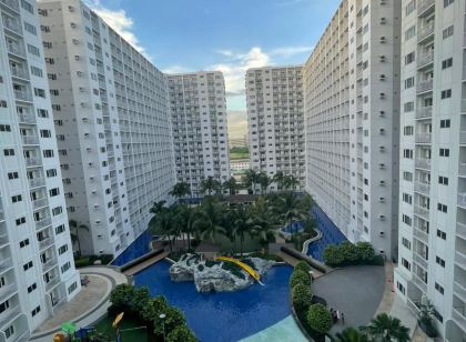 Shore Residences MOA staycation