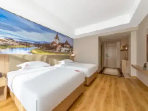 智選·博悅酒店（正藍旗客運站店） 正藍旗酒店