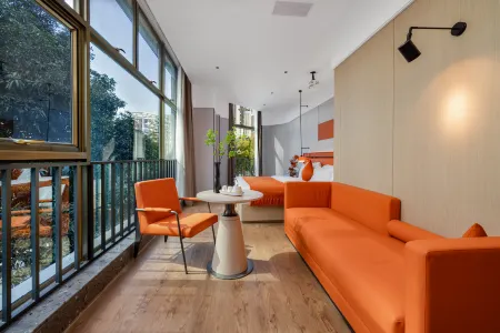 Graceful Inn（Pazhou Exhibition Center Branch — Free Shuttle Bus During the Canton Fair） Отели рядом с достопримечательностью «Water Museum Garden»