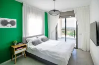 Chic Retreat Near the Sea by Sea N' Rent Các khách sạn ở Elon