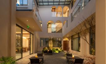 Dali Zhou Shangyun B&B (Xizhou Ancient Town Branch)