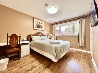 Renovated Rooms 10-min to Finch Subway Near Yonge St Hôtels à : Thornhill