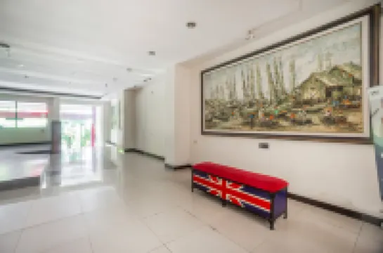 Hotel O Genteng Near Genteng Market Formerly Uno Hotel