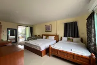 Lan Bua Resort - Parkplatz