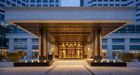 Sheraton Jiujiang Отели рядом с достопримечательностью «Accounting and Auditing Institute， Jiujiang University»