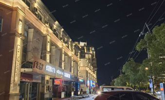 Weiting Hotel (Taicang Liuhe Branch)