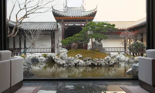 Fenghuangliuyuan Garden Hotel