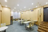 IU 호텔 (지안 징강산 대학교 기차역)