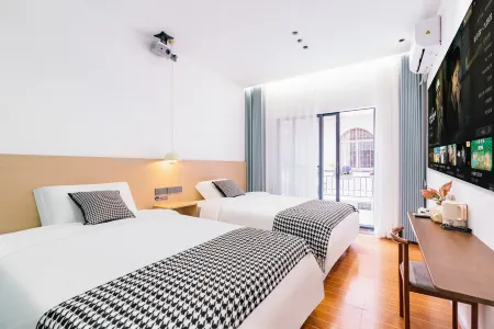 Kunming Wangdian Courtyard (Kunming Xishan) Отели рядом с достопримечательностью «CPC Yunnan Provincial Committee Party School»