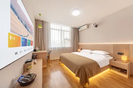 Merry Home Hotel (Leshan Giant Buddha Minjiang 2nd Bridge)