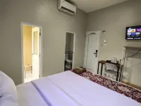 Joy Hotel Hotel di Brantiraya