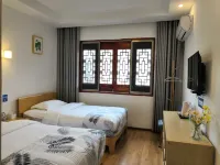 Baili Azalea Blossoms Inn
